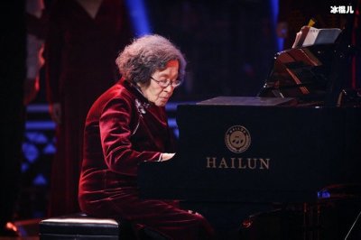 ​巫漪丽为何不和杨秉荪复婚呢？一生无儿无女的她与钢琴相伴了一辈子
