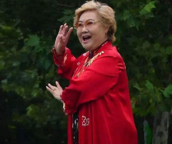 郭兰英简历及个人资料 她见证了历史的进程祖国的成长