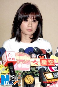 ​贾静雯离婚，baby二胎