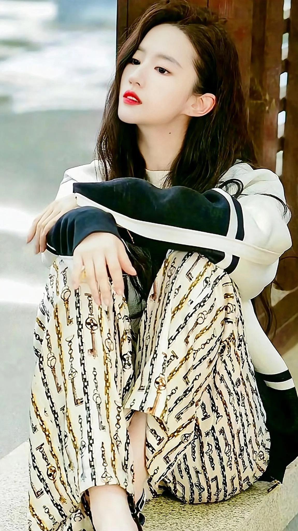 “国民女神”----刘亦菲个人资料简介