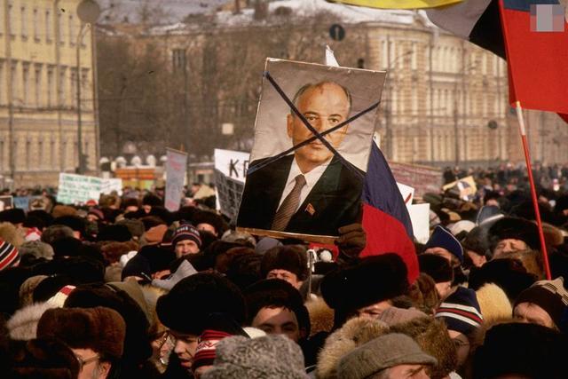 伊拉克和伊朗为什么敌对（为何美国敢吊打伊拉克却不敢侵略伊朗）(6)