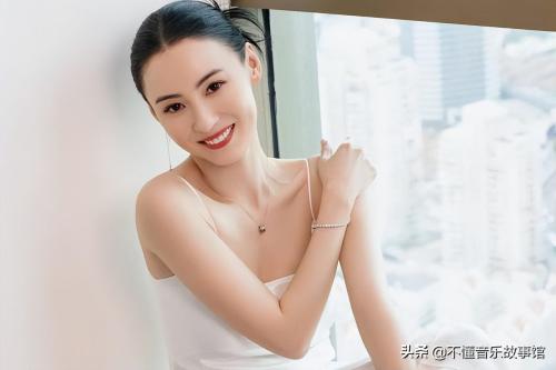 港台女明星80年代女演员名单(香港十大性感美女)插图17