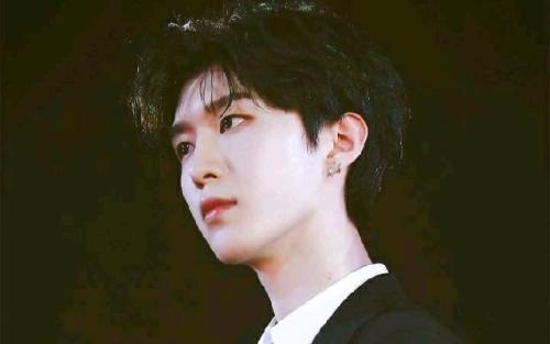 范丞丞的生父是谁身世大揭秘,都说是范冰冰洪金宝的私生子你信吗