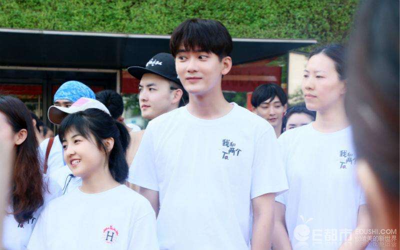 海清的老公照片曝光(海清和老公的结婚照片)