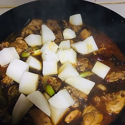 红烧兔肉怎么做(红烧兔子肉美食教程分享)