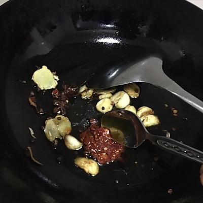 红烧兔肉怎么做(红烧兔子肉美食教程分享)