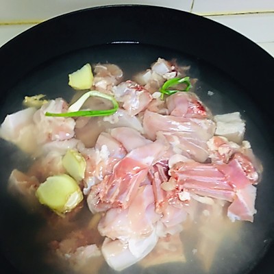 红烧兔肉怎么做(红烧兔子肉美食教程分享)