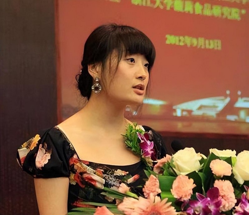 宗庆后老婆是谁（40岁还是大龄剩女宗庆后为她公开征婚）