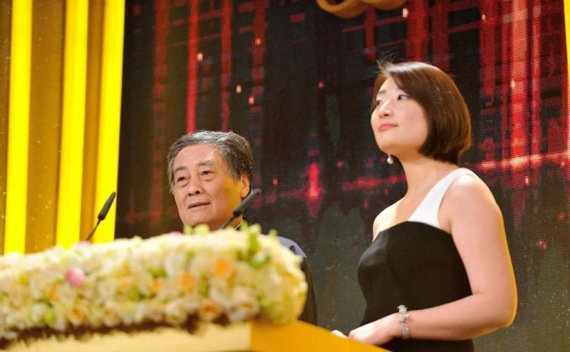 宗庆后老婆是谁（40岁还是大龄剩女宗庆后为她公开征婚）