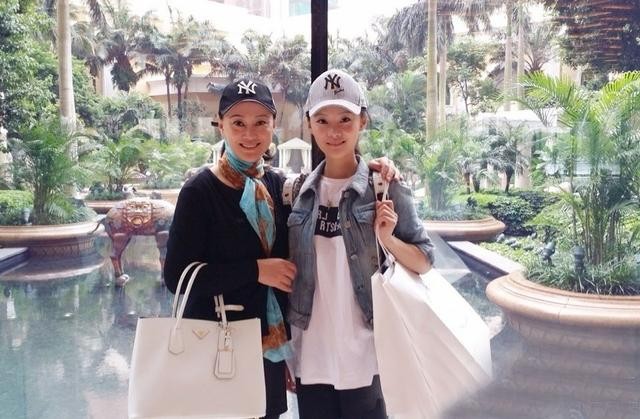 宋佳的老公是谁（宋佳嫁大21岁张学津）