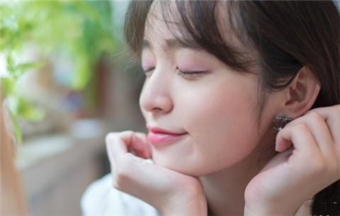 吵架女朋友不让进门为什么