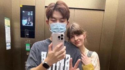 ​董力终于脱单！女友高颜值美照官宣，网友直呼：太般配了！