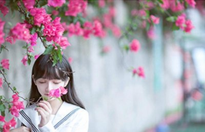 ​女生大圆脸适合什么刘海显脸小？