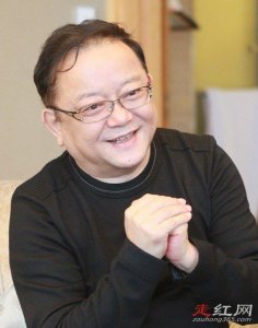 ​王刚妻子郑艳东多大岁龄生孩子郑艳东前夫又是谁呢