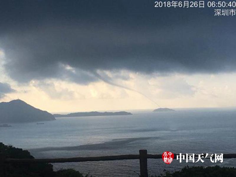 深圳惊现龙吸水是怎么回事? 深圳惊现龙吸水是怎么回事?