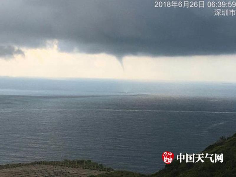 深圳惊现龙吸水是怎么回事? 深圳惊现龙吸水是怎么回事?