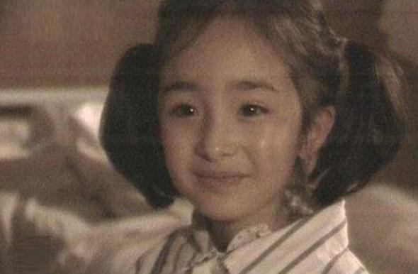 俗语“女大十八变，越变越好看”，其实还有下半句，说透了现实！