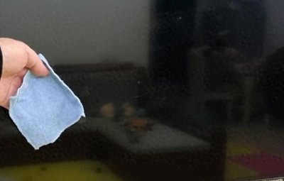 ​保洁阿姨教我绝招：电视屏脏了别乱擦，以下这样擦得干净还不落灰