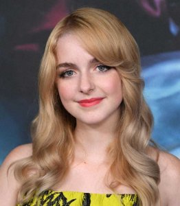 ​美国好莱坞00后女明星颜值排名