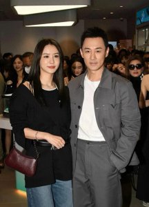 ​林夏薇珠宝店开业，林峰夫妻到场支持，林夏薇长相精致似女明星