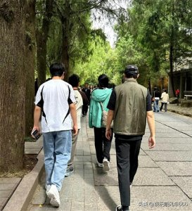 ​东北宋仲基安吉：胡可大儿子瘦了，13岁安吉身高超过沙溢