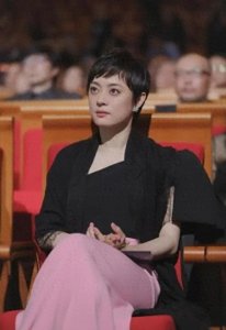 ​和贾乃亮离婚5年后，再看李小璐的“处境”，还真应了孙俪那句话