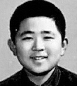 ​演员梁冠华我这辈子最正确的决定就是娶了倒追我的导演妻子