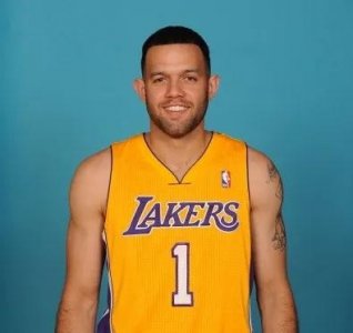 ​乔丹·法玛尔生涯简历