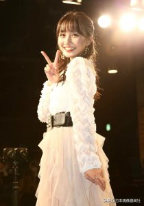 ​山本彩加突然宣布毕业：从艺能界引退，想从事看护工作帮助病患者