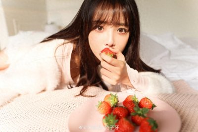 ​抖音网红—兔子牙