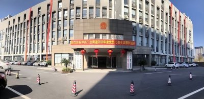 ​丁兰本来是官府抓捕的罪犯，为什么却变成了皇帝表彰的英模