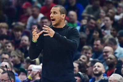 ​30分大逆转！火箭强势打破九连胜神话，乌帅惊呆：实力定义真强队