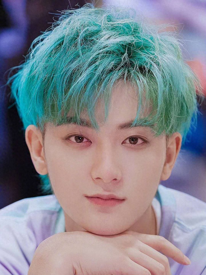 黄子韬薄荷绿发色,新发色解锁,是清凉薄荷味的韬韬没错了