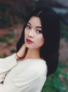 ​演员刘锦玲：性格太直惹非议，退圈移居美国却不如意，57岁仍单身