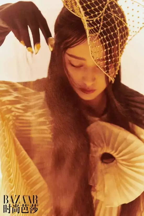 佟丽娅西域造型梦幻写真, 变身神秘美艳的古漠女侠