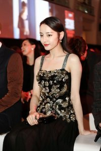 ​迪丽热巴与古力娜扎：美的较量与独特魅力