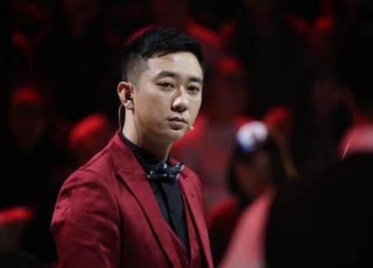 王自健被老婆打是真的吗 跟前妻离婚后又结婚了吗