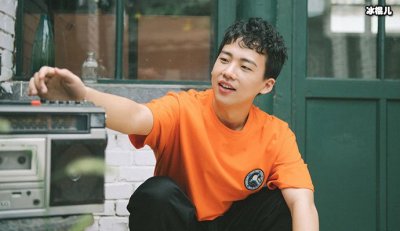 ​孟非女儿和郭麒麟疑似有恋情，两人好像已经定下了娃娃亲了！