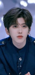 ​男明星人气排行榜（中国内地男明星人气top10）