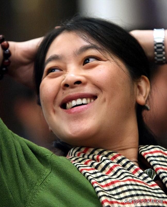 董宇辉:追星成功!中国最美女作家迟子建是被他带火的?