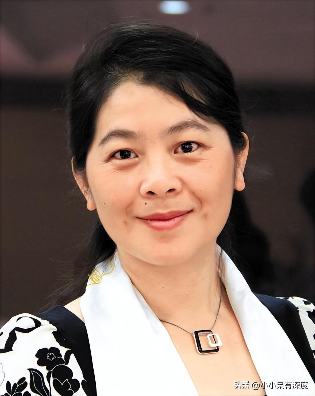 董宇辉:追星成功!中国最美女作家迟子建是被他带火的?