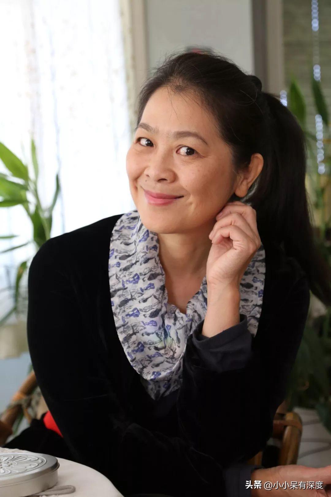 董宇辉:追星成功!中国最美女作家迟子建是被他带火的?