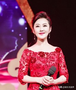 ​陕西电视台13位美女主持人，《华山论鉴》主播田甜旗袍写真