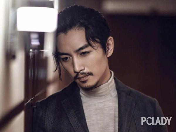 陈伟霆最帅气的发型（陈伟霆痞帅发型好酷）(16)