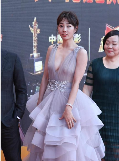 白百何透明衣服高清 白百何透视裙太性感了