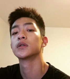 ​屈楚萧前女友黎梵发声说了什么 这个伤痕就知道有什么特殊爱好