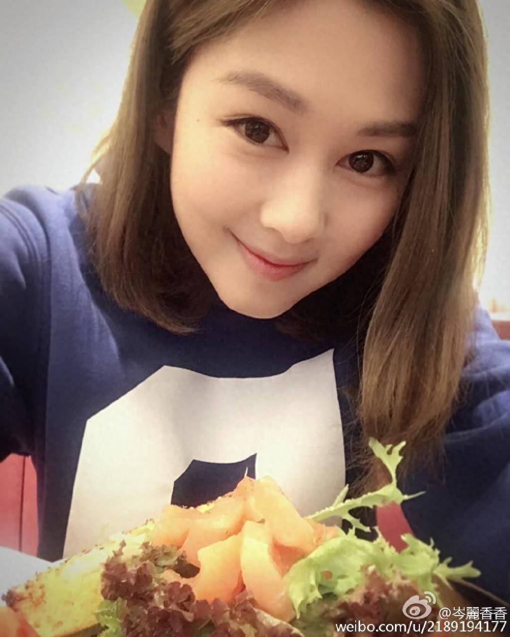 TVB立捧的女星岑丽香，因国语不好在大陆难走红