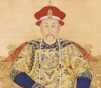 ​真实的乾隆皇帝是什么样的 乾隆真的是一个败家子吗