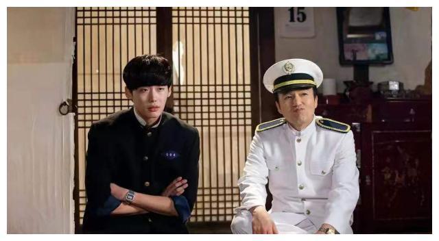 李钟硕、朴宝英《热血青春》,一部写满青春的电影