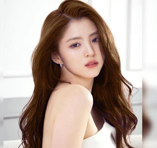 尹胜雅，朴秀珍(尹胜雅个人资料)